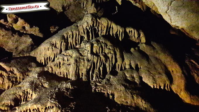 Красные пещеры в Крыму